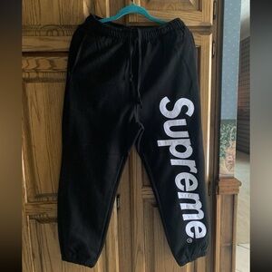 Supreme unisex sweatpants fw24